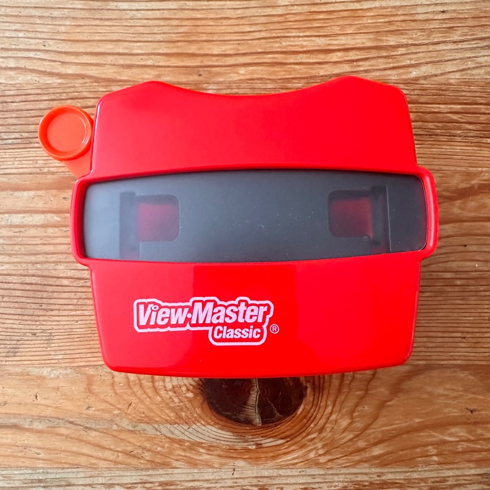 View-Master Classic Red Retro Stereoscope